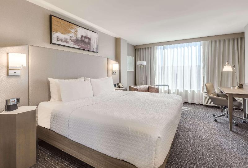 מיטת קינג בסוויטה, Sonesta Denver Downtown