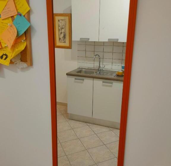 استودیوی استاندارد, The Nice Dreams Studio Apartment