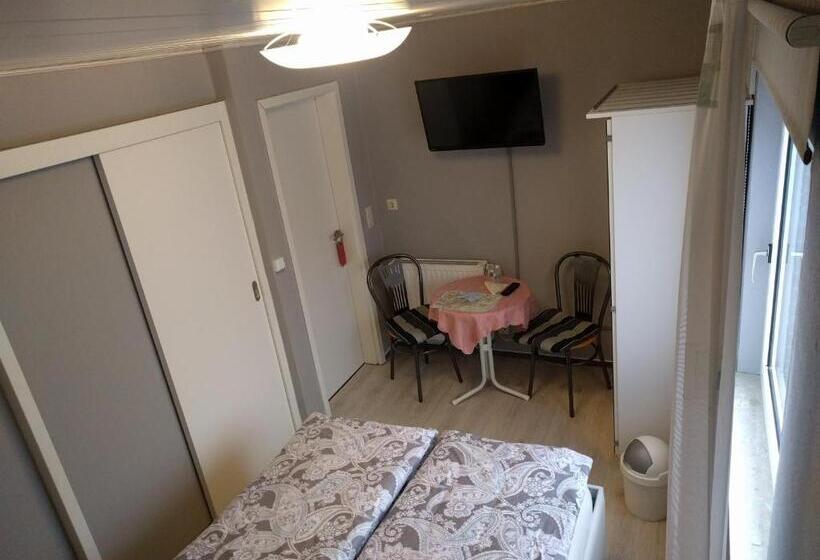 기본룸, Pension Marion