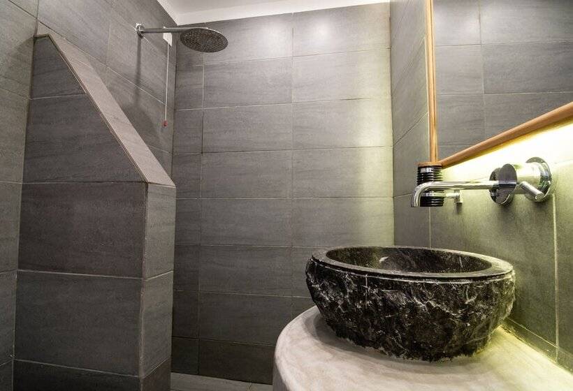 Deluxe Suite Sea View, Sunset Faros