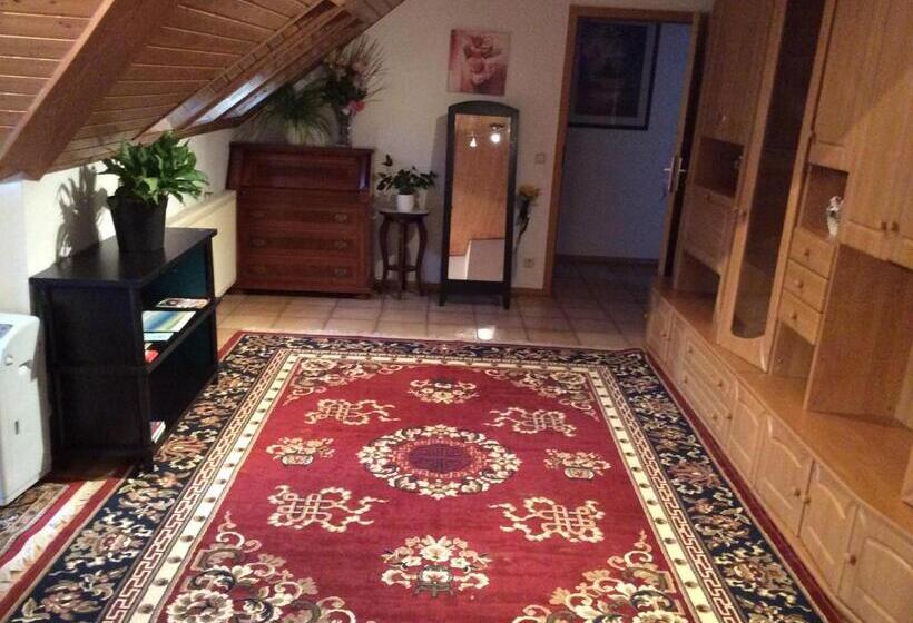 Апартаменты 3 Спальни, Mountain View Rooms