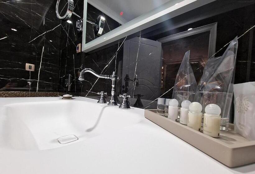 Полулюкс Повышенной Комфортности, Boutique Hotel Bora & Villas Garamm