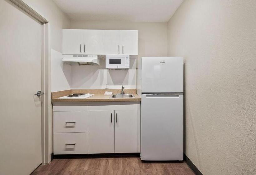 标准工作室, Extended Stay America Suites  Miami  Airport  Blue Lagoon