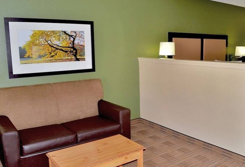 Студия Deluxe, Extended Stay America Suites  Raleigh  North Raleigh  Wake Forest Road