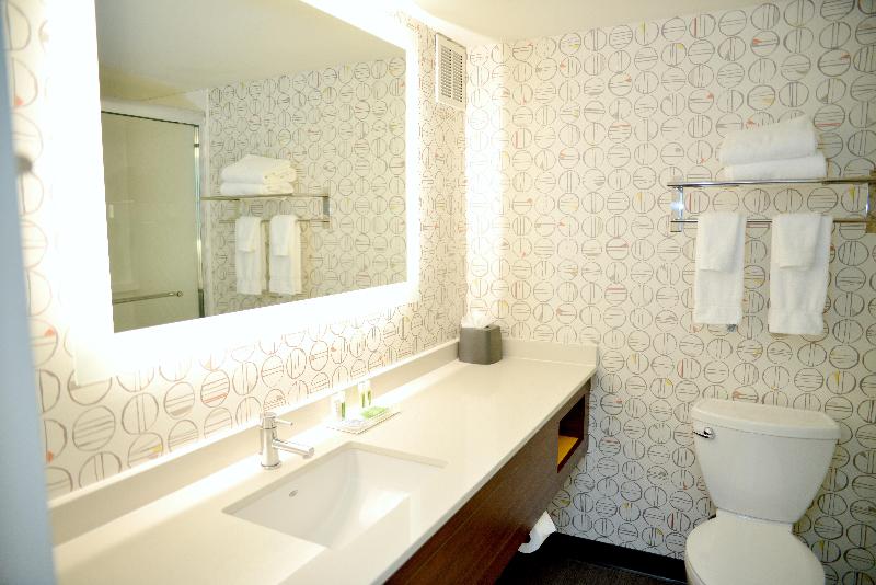 带大床的标准间, Holiday Inn Portland  I 5 S Wilsonville, An Ihg