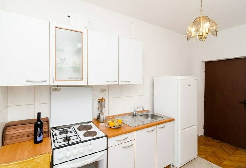 Апартаменты 2 Спальни Вид на Море, Apartments Božović