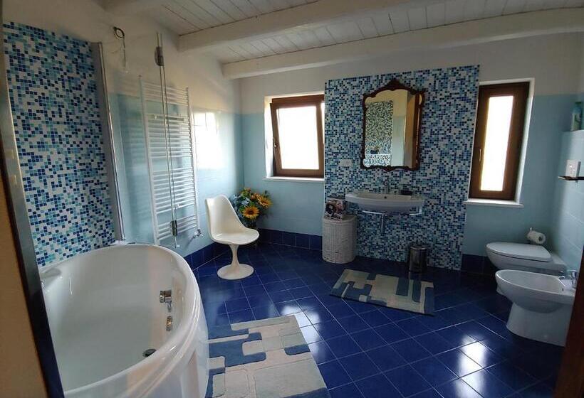 디럭스 룸, Castello Di Fagnano  Albergo Diffuso & Spa
