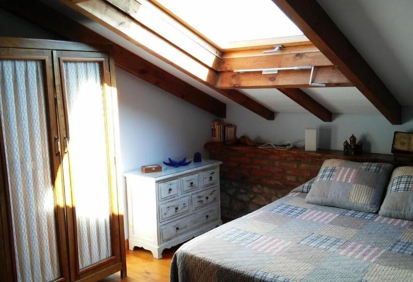スタンダードトリプルルーム, Posada La Llosa De Somo