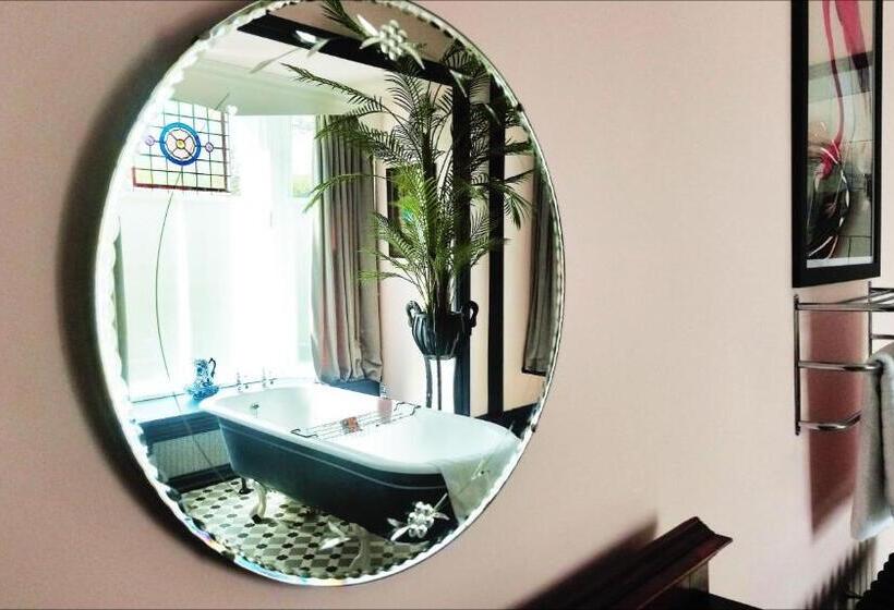 스탠다드 룸 킹사이즈 침대, Little Robin Bed And Breakfast