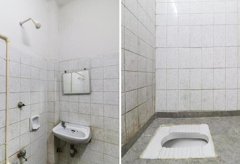 اتاق کلاسیک سه تخته, O Jayanthi Mansion