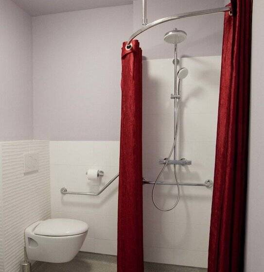 Семейный Номер, Moodz Hotel Vienne