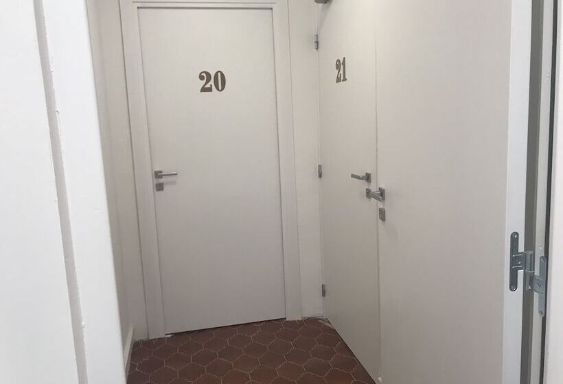 Семейный Номер, Moodz Hotel Vienne