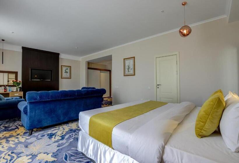 استودیو استاندارد با چشم‌انداز, Garden Hotel & Spa