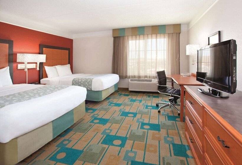 デラックスルーム, La Quinta By Wyndham Colorado Springs South Airport