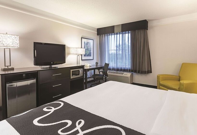 Номер Deluxe, La Quinta By Wyndham Phoenix Mesa West