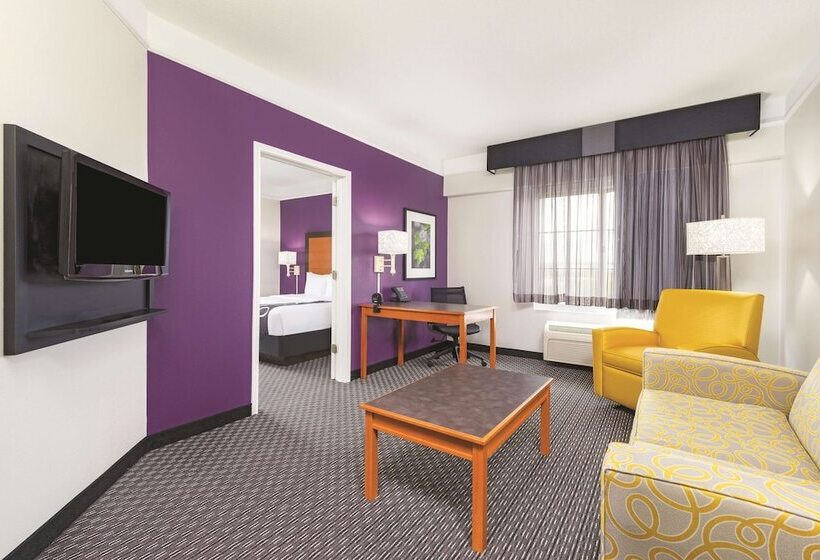 豪华套房, La Quinta By Wyndham St. Louis Westport