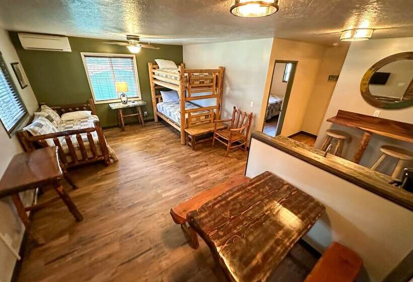 套房, Lone Fir Resort