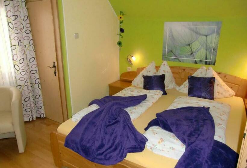 Quarto Estandar com Sacada, Berggasthof Karlbauer