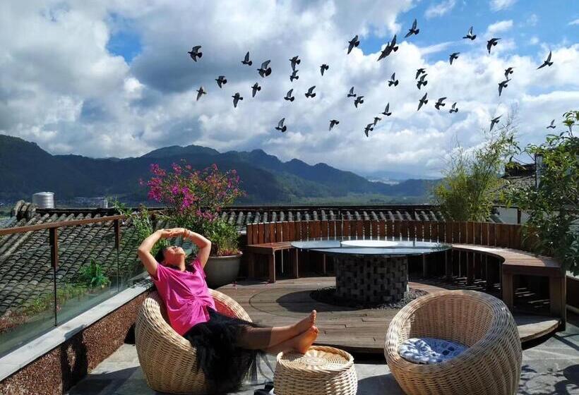 Люкс Вид на Сад, Floral Tengchong Mountain Residence