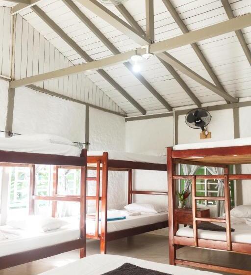 Семейный Номер, Cabañas Los Almendros
