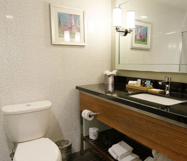 Номер Стандарт Двуспальная Кровать, Crowne Plaza Princeton   Conference Center, An Ihg