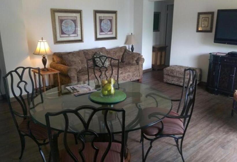 Апартаменты 2 Спальни, Montauk Manor