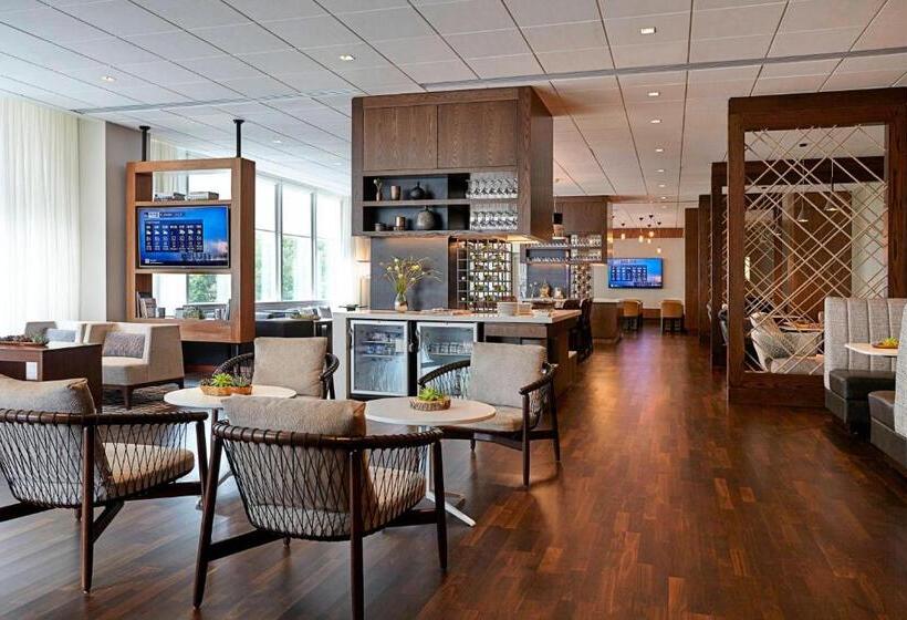 キングサイズベッドのスイートルーム, New York Marriott At The Brooklyn Bridge