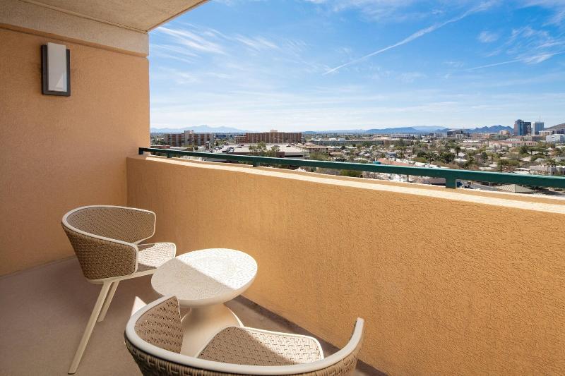 스위트 킹사이즈 침대, Tucson Marriott University Park