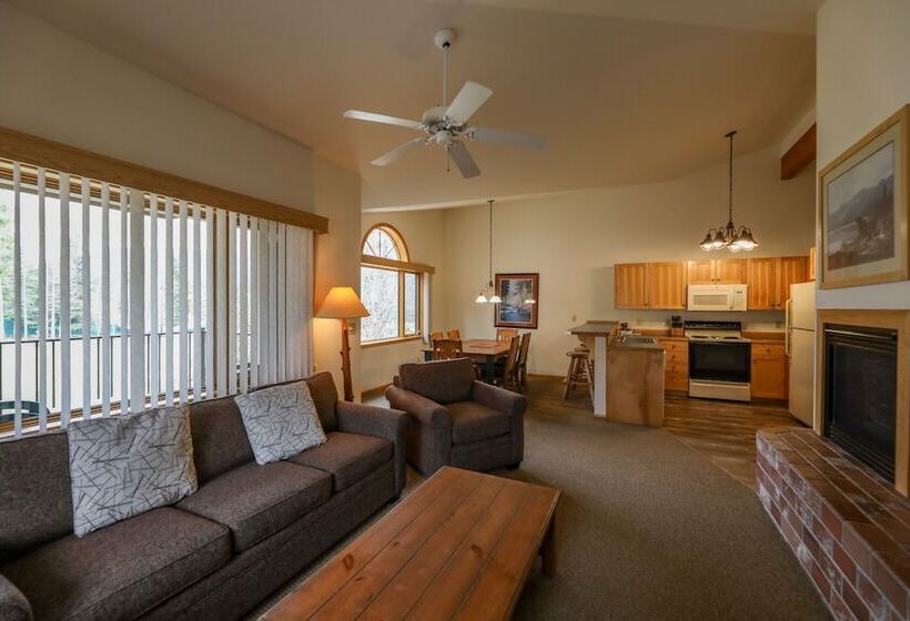 Апартаменты 1 Спальня, Meadow Lake Resort & Condos