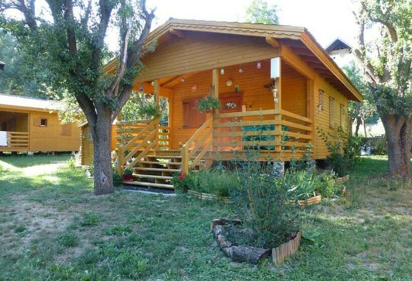 کلبه ییلاقی, Camping, Hôtel De Plein Air Les Cariamas