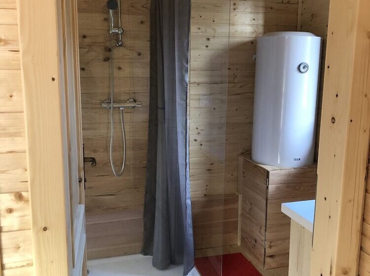 کلبه ییلاقی, Camping, Hôtel De Plein Air Les Cariamas