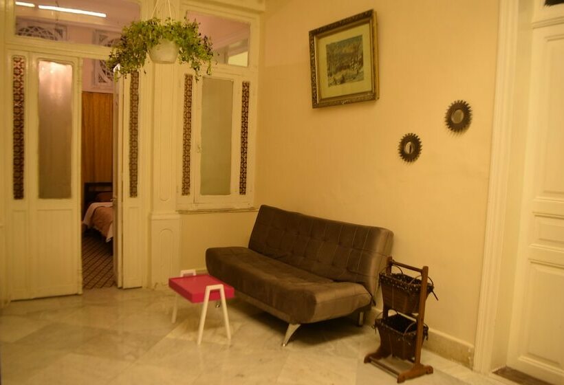 اتاق اکونومی یک تخته, Seed Guest House