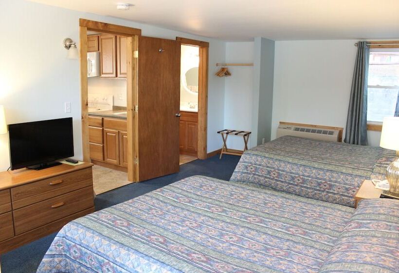 Семейный Номер, Nootka Lodge
