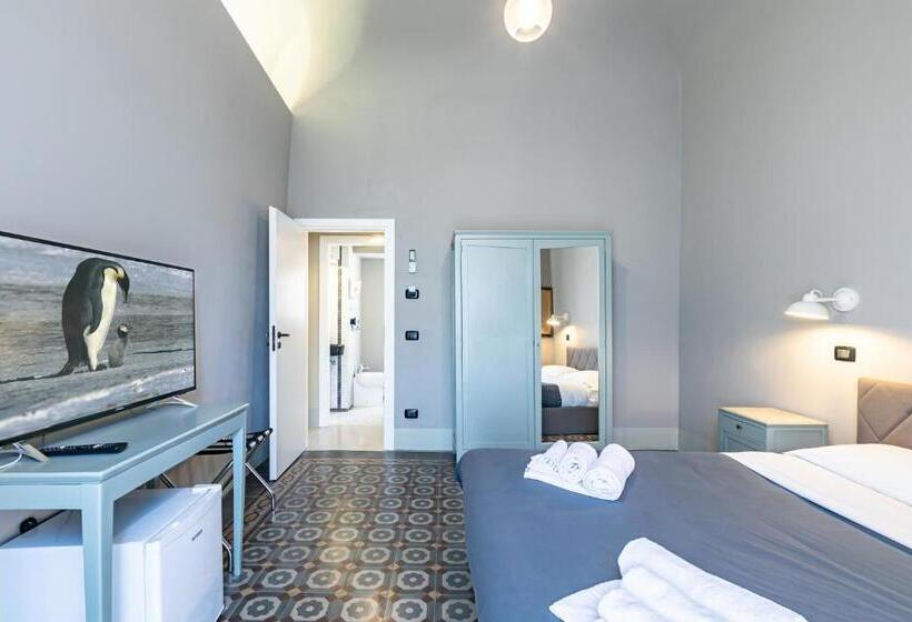 家庭间, Palazzo Cavarretta   Pinella S Rooms And Apartment