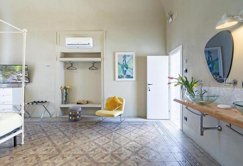 家庭间, Palazzo Cavarretta   Pinella S Rooms And Apartment