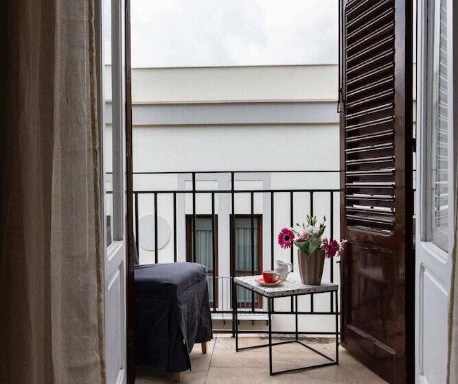 家庭间, Palazzo Cavarretta   Pinella S Rooms And Apartment