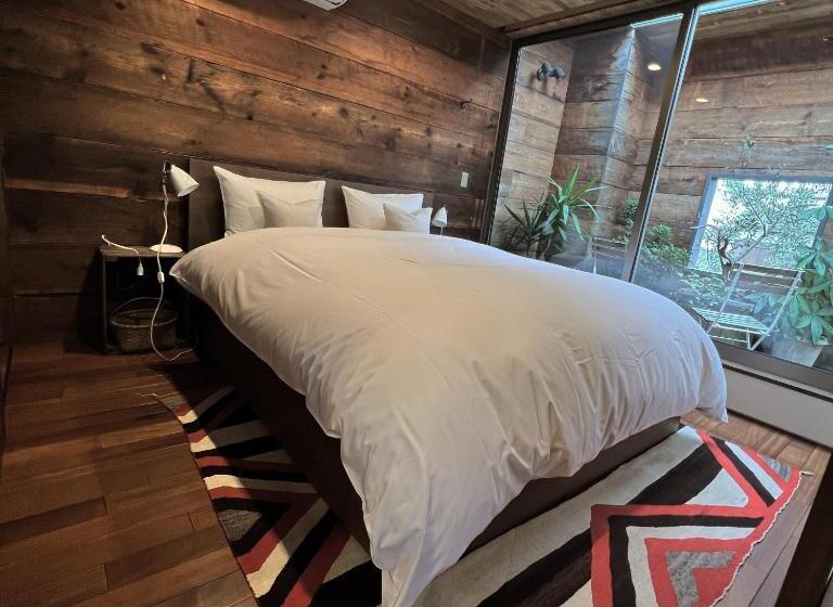 스위트, Guest House Maison De Stuffmarket