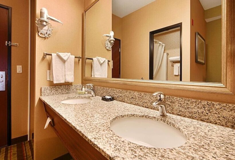 스위트, Best Western Wilsonville Inn & Suites