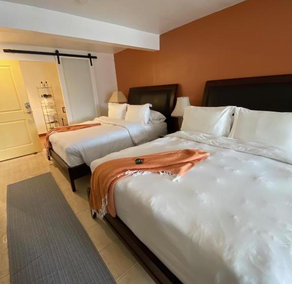 Family Suite, Pikes Peak Paradise Bed And Breakfast