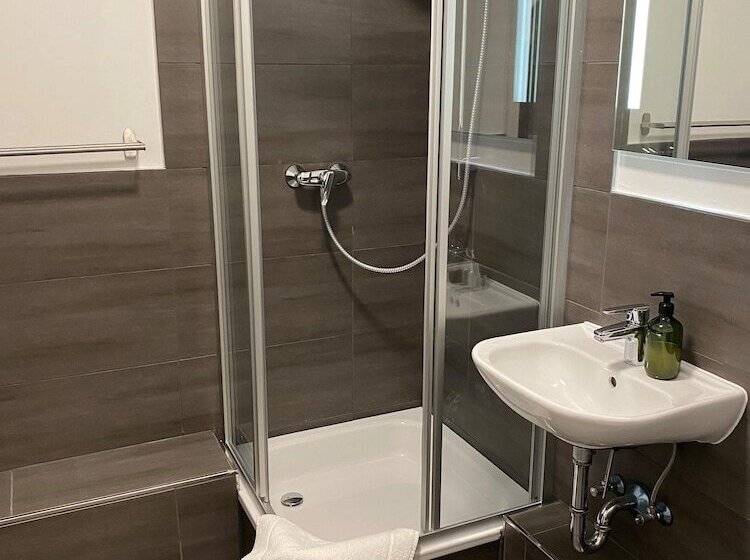 Номер Deluxe, Boutique Hotel Q8 By Simplex