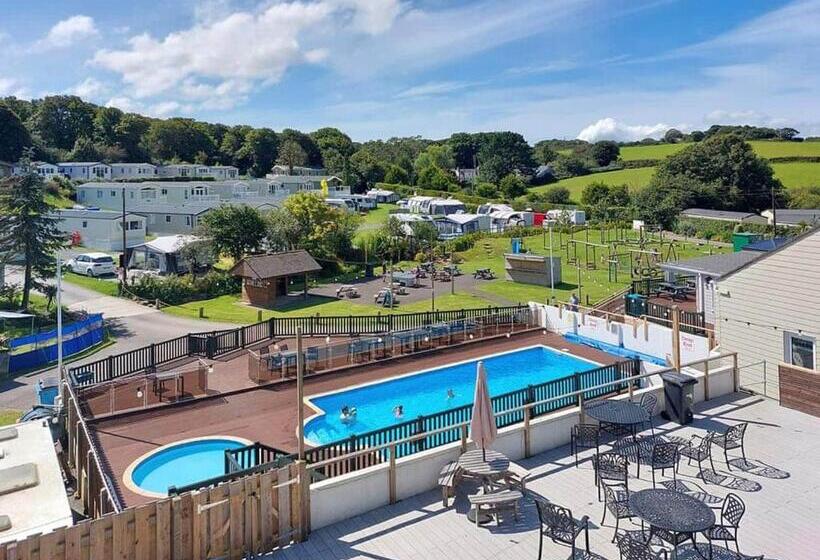 Дом 3 Спальни, Calloose Holiday Park