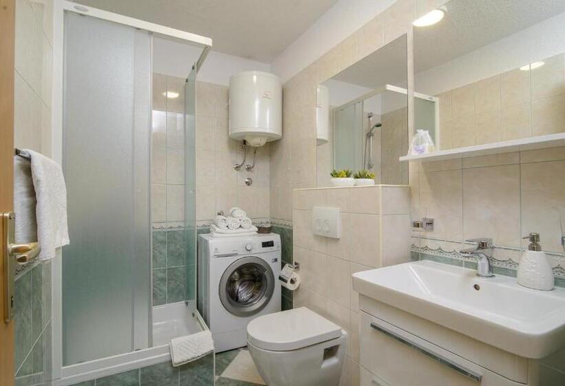 침실 1개 아파트, Apartments Kasalo
