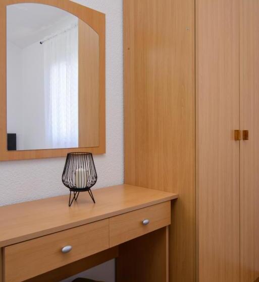침실 2개 아파트, Apartments Kasalo