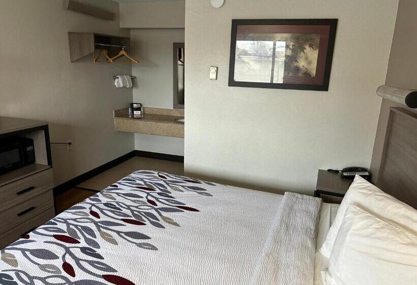 Номер Deluxe Адаптированный для Инвалидов, Red Roof Inn Detroit  Royal Oak/ Madison Heights