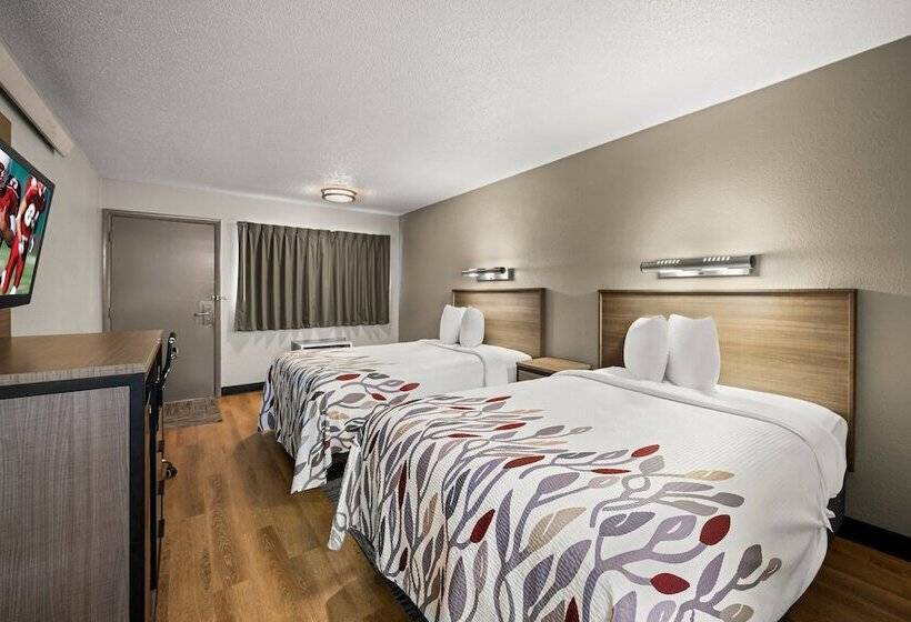 Номер Deluxe, Red Roof Inn Detroit  Royal Oak/ Madison Heights