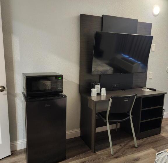 장애인을 위한 킹사이즈 침대 스탠다드 룸, Studio 6 Sacramento, Ca   Natomas & Smf Airport