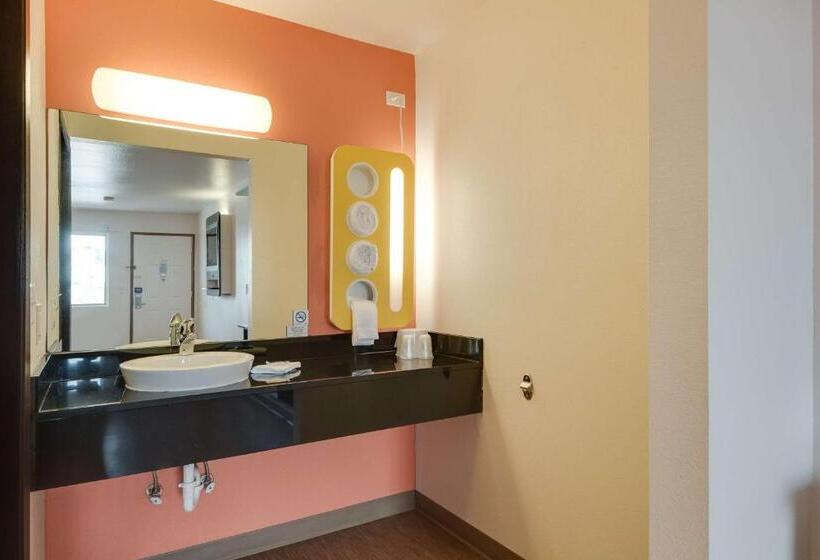 Люкс Повышенной Комфортности, Motel 6 Brownsville, Tx North