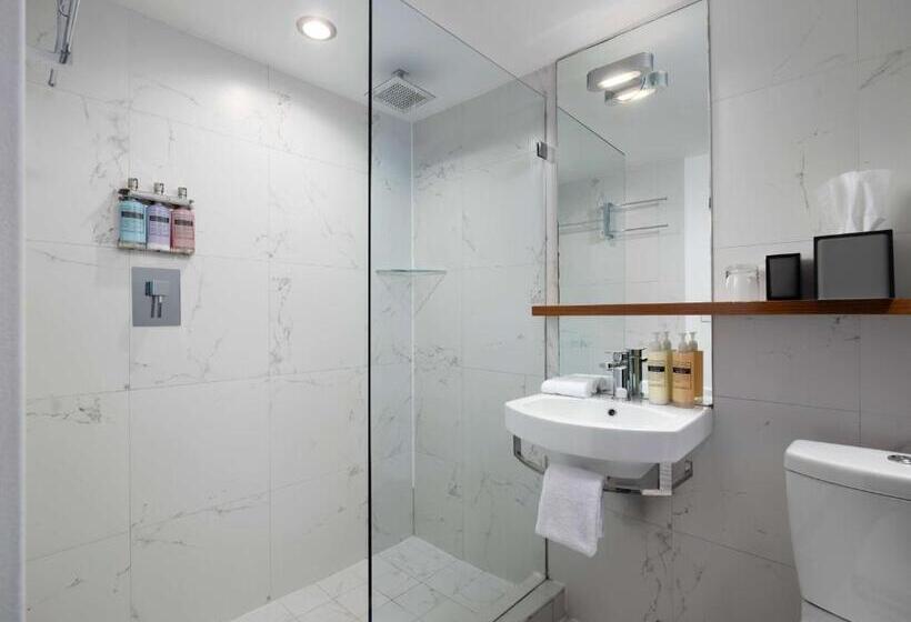 Студия Стандарт, Nautilus Sonesta Miami Beach