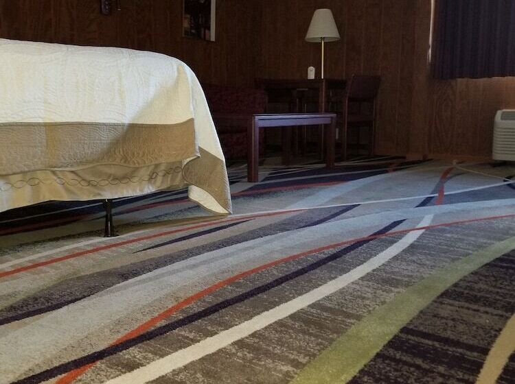 스탠다드 룸 더블 침대, Round Barn Lodge