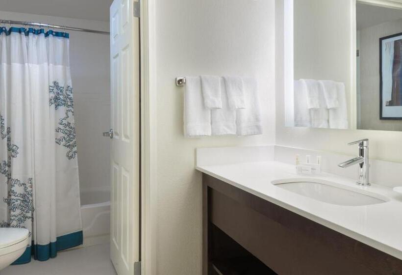 침실 2개 스위트, Residence Inn Savannah Midtown
